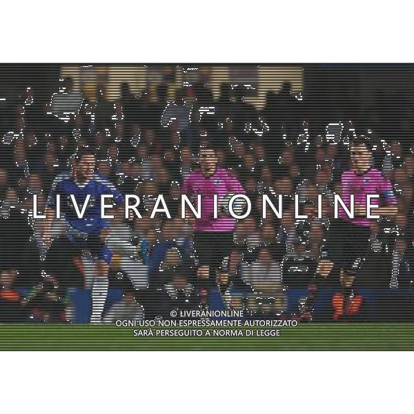 (110317) -- LONDON, March 17, 2011 () -- Frank James Lampard (L) of Chelsea passes the ball during the match against FC Copenhagen at 2010/11 UEFA Champions League at Stamford Bridge Stadium in London, on March 16, 2011. The match ended with a 0-0 draw. On aggregate 2-0, Chelsea completed the lineup for quarter finals. (/Zeng Yi) (lm) AG ALDO LIVERANI S A S ONLY ITALY