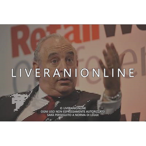 Sir Philip Green, Owner, Arcadia Group speaking at the RetailWeek Conference 2011 in London today AG. ALDO LIVERANI SAS ITALY ONLY *** Local Caption *** .