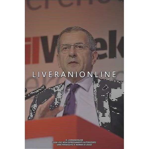 Gerald Ratner speaking at the RetailWeek Conference 2011 in London today AG. ALDO LIVERANI SAS ITALY ONLY *** Local Caption *** .