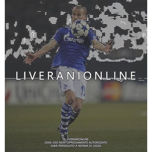 firo FuÃŸball,Fussball, 09.03.2011 Champions League 2010/2011 FC Schalke 04 - FC Valencia Achtelfinale 3:1 Einzelaktion Peer Kluge $worldrightsEs gelten unsere AGB, einsehbar auf AG. ALDO LIVERANI SAS ITALY ONLY *** Local Caption *** .