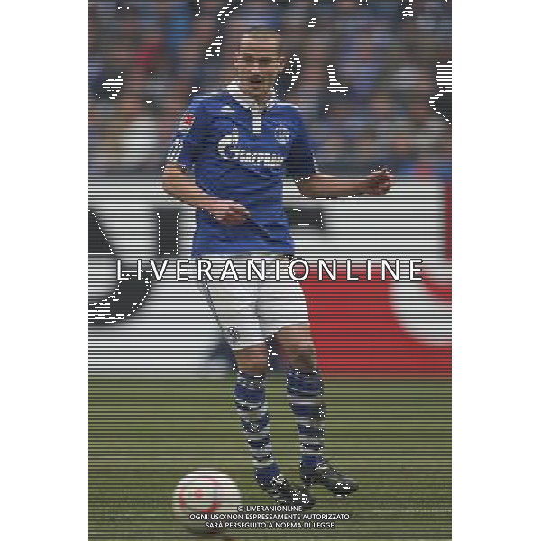firo FuÃŸball,Fussball, 12.03.2011 1.Bundesliga, Saison 2010/2011 FC Schalke 04 - Eintracht Frankfurt (2:1) Schalke, Peer Kluge, EInzelaktion, ganze Figur $worldrightsEs gelten unsere AGB, einsehbar auf AG. ALDO LIVERANI SAS ITALY ONLY *** Local Caption *** .
