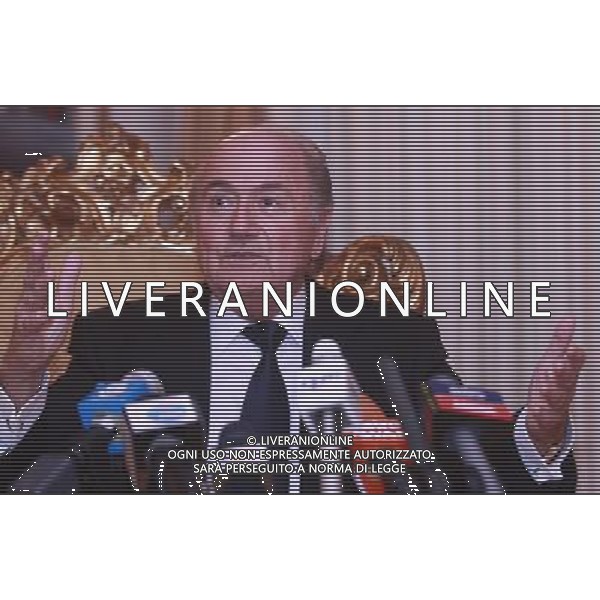 KUALA LUMPUR, 17 marzo 2011 - il presidente della FIFA Joseph S. Blatter parla di Sultan Haji Ahmad Shah, presidente della Federcalcio della Malesia, a Kuala Lumpur il 17 marzo 2011. © Akhir Kamarul/photoshot/AG ALDO LIVERANI SAS ONLY ITALY *** Local Caption *** ..