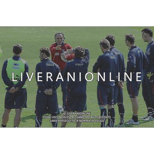 Raduno Nazionale Italiana a Coverciano Firenze - 22.03.2011 Allenamento Nella Foto:Cesare Prandelli parla al gruppo /Ph.Vitez-Ag. Aldo Liverani