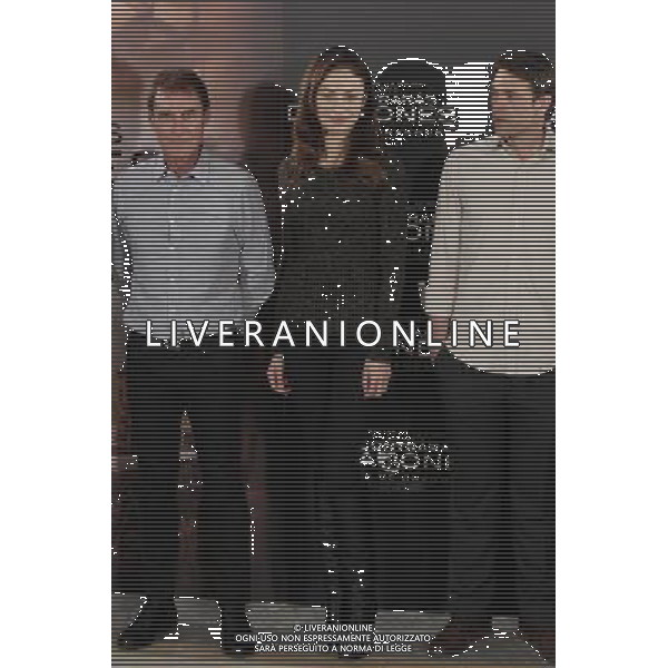 20311.MC. \'There be Dragons\' Photocall MADRID Roland JoffŽ, Charlie Cox, Wes Bentley, Olga Kurylenko, Dougray Scott, Ana Torrent, Unax Ugalde, Alfonso Bassave y los productores Ignacio G—mez Sancha y Nacho Nœ–ez. AG. ALDO LIVERANI SAS ITALY ONLY *** Local Caption *** .