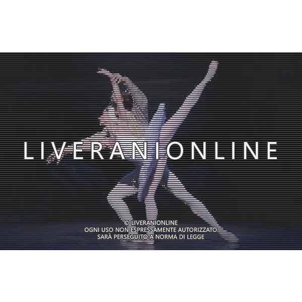 LONDON, UNITED KINGDOM MARCH 22 : Pic Shows Dress Rehearsal for Swan Lake at the Coliseum theater on March, 22nd, 2011 in London, England ©photoshot/Agenzia Aldo Liverani Sas - ITALY ONLY - Ballerini di danza classica durante la rappresentazione dello spettacolo teatrale \'Il Lago dei Cigni\' al Teatro Colosseo di Londra, Inghilterra 22 marzo 2011.