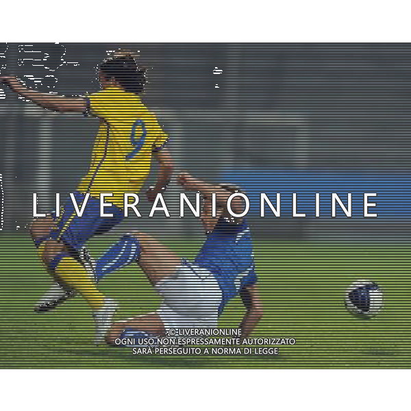 Amichevole Internazionale Reggio Emilia - 24.03.2011 Italia U21-Svezia U21 Nella Foto:la brutta entrata di donati su hult /Ph.Vitez-Ag. Aldo Liverani