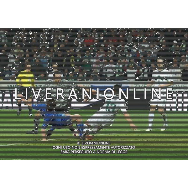 Qualificazioni ai Campionati Europei UEFA EURO 2012 Gruppo C Ljubljana - 25.03.2011 Slovenia-Italia Nella Foto:occasione di antonio cassano /Ph.Vitez-Ag. Aldo Liverani