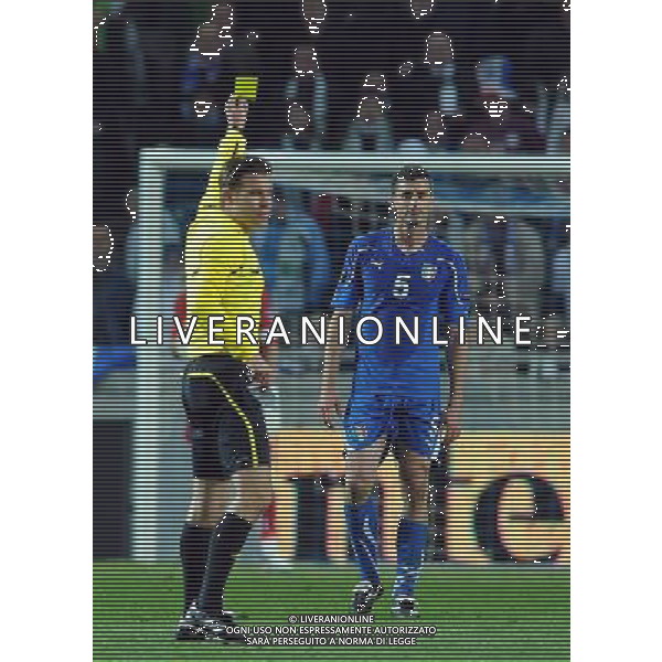 Qualificazioni ai Campionati Europei UEFA EURO 2012 Gruppo C Ljubljana - 25.03.2011 Slovenia-Italia Nella Foto:Thiago motta ammonizione /Ph.Vitez-Ag. Aldo Liverani