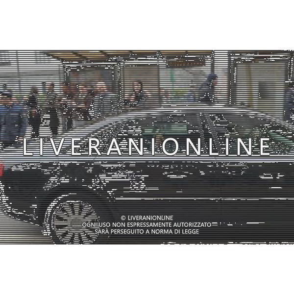 MILANO 28/03/2011 PALAZZO DI GIUSTIZIA PROCESSO MEDIATRADE NELLA FOTO : L\'AUTO CHE TRASPORTA IL PRESIDENTE DEL CONSIGLIO DEI MINISTRI SILVIO BERLUSCONI MENTRE ESCE DAL PALAZZO DI GIUSTIZIA DOPO L\'UDIENZA CHE LO RIGUARDA FOTO GAZZANIGA / AG. ALDO LIVERANI SAS