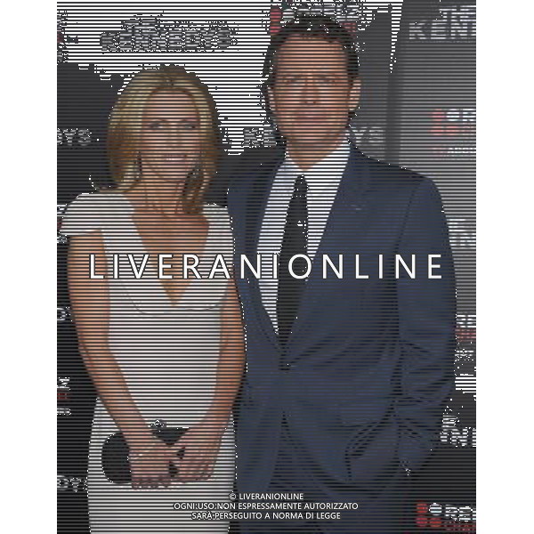 Greg Kinnear and wife Helen Labdon \'The Kennedys\' World Premiere at the Academy of Motion Picture Arts and Sciences March 28, 2011 - Beverly Hills, California AG. ALDO LIVERANI SAS ITALY ONLY *** Local Caption *** .