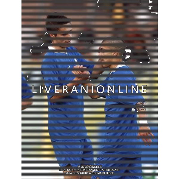 SASSUOLO (MO) 30/03/2011 - NAZIONALE B ITALIA VS FIRST LEAGUE SERBIA - NELLA FOTO: DE LUCA ESULTA DOPO IL GOL DEL 2-0 ©SOLI / AGENZIA ALDO LIVERANI SAS