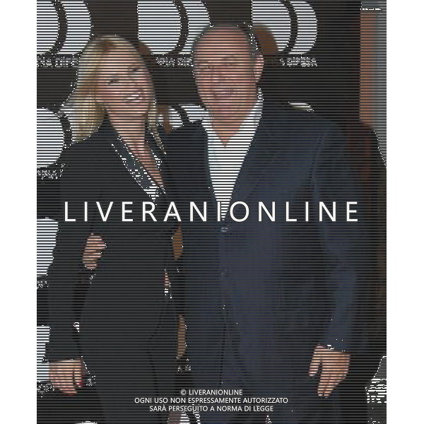 MILANO 30/3(2011 SPAZIO ANTOLOGICO VIA MECENATE, 84 SERATA DI BENEFICENZA IN OCCASIONE DELLA PRIMA TELEVISIVA: -DOPPIA DIFESA- CONDOTTA DI MICHELLE HUNZIKER NELLA FOTO MICHELLE HUNZIKER CON GERRI SCOTTI FOTO ROMANO/AG ALDO LIVERANI