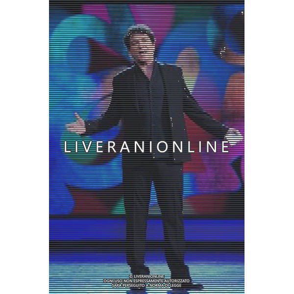 MILANO 30/03/2011 TRASMISSIONE TELEVISIVA SU CANALE 5 MEDIASET ZELIG NELLA FOTO : GIOELE DIX DURANTE IL SUO SKETCH FOTO GAZZANIGA /AG. ALDO LIVERANI SAS