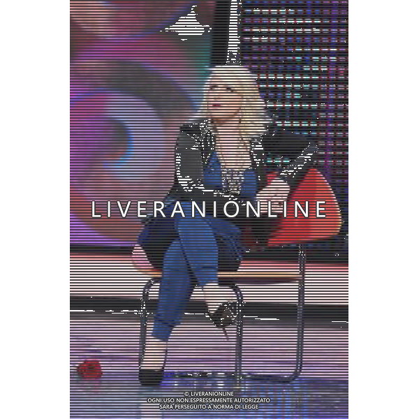 MILANO 30/03/2011 TRASMISSIONE TELEVISIVA SU CANALE 5 MEDIASET ZELIG NELLA FOTO : KATIA, KATIA FOLLESA DURANTE LO SKETCH DI KATIA E VALERIANA FOTO GAZZANIGA /AG. ALDO LIVERANI SAS