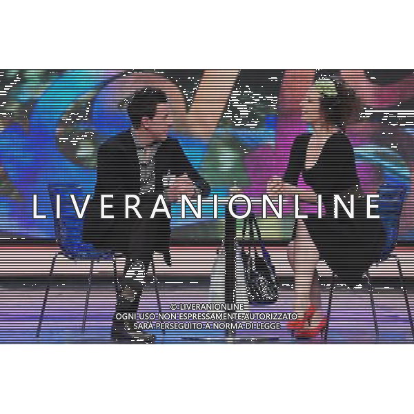 MILANO 30/03/2011 TRASMISSIONE TELEVISIVA SU CANALE 5 MEDIASET ZELIG NELLA FOTO : GIANMARCO POZZOLI E MARTA ZOBOLI, DEL GRUPPO SAGAPO\' , DURANTE IL LORO SKETCH FOTO GAZZANIGA /AG. ALDO LIVERANI SAS