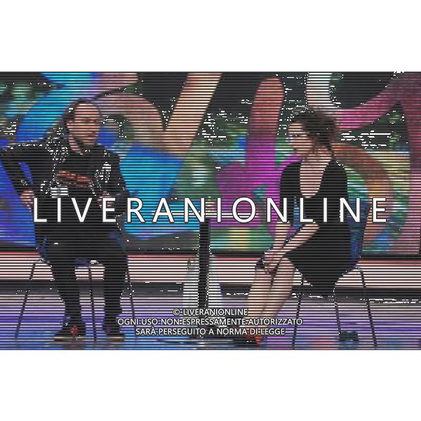 MILANO 30/03/2011 TRASMISSIONE TELEVISIVA SU CANALE 5 MEDIASET ZELIG NELLA FOTO : GIANLUCA DE ANGELIS E MARTA ZOBOLI DEL GRUPPO SAGAPO\' DURANTE IL LORO SKETCH FOTO GAZZANIGA /AG. ALDO LIVERANI SAS