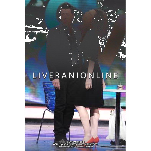 MILANO 30/03/2011 TRASMISSIONE TELEVISIVA SU CANALE 5 MEDIASET ZELIG NELLA FOTO : GIANMARCO POZZOLI E MARTA ZOBOLI, DEL GRUPPO SAGAPO\' , DURANTE IL LORO SKETCH FOTO GAZZANIGA /AG. ALDO LIVERANI SAS