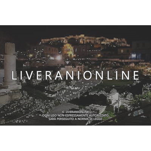 ATENY , GRECJA , ATHENS , GREECE 29.03.2011 NZ widok na akropol noc acropolis general view by night FOT. WOJCIECH FIGURSKI / NEWSPIX.PL --- Newspix.pl *** Local Caption *** www.newspix.pl mail us: info@newspix.pl call us: 0048 022 23 22 222 --- Polish Picture Agency by Ringier Axel Springer Poland