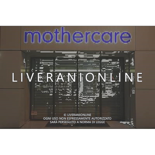 ATENY , GRECJA , ATHENS , GREECE 29.03.2011 NZ pies sklep dog shop mothercare FOT. WOJCIECH FIGURSKI / NEWSPIX.PL --- Newspix.pl *** Local Caption *** www.newspix.pl mail us: info@newspix.pl call us: 0048 022 23 22 222 --- Polish Picture Agency by Ringier Axel Springer Poland