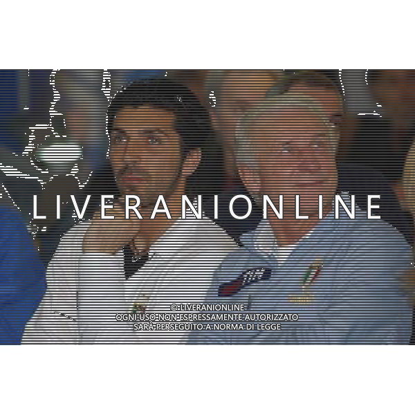 Milano Stadio Meazza di San Siro 29/03/2004 Conferenza stampa Puma-Figc presentazione nuova collezione della nazionale per Europei nella foto Gianluigi Buffon con Giovanni Trapattoni Agenzia aldo liverani