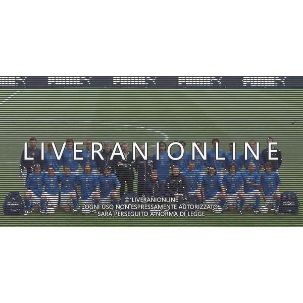 Milano Stadio Meazza di San Siro 29/03/2004 Conferenza stampa Puma-Figc presentazione nuova collezione della nazionale per Europei nella foto la formazione schierata Agenzia aldo liverani