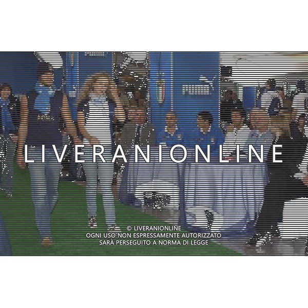 Milano Stadio Meazza di San Siro 29/03/2004 Conferenza stampa Puma-Figc presentazione nuova collezione della nazionale per Europei nella foto i modelli sfilano con le nuove maglie Agenzia aldo liverani