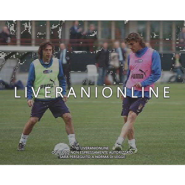 MILANO 29/03/04 ALLENAMENTO DELLA NAZIONALE ITALIANA NELLA FOTO PIRLO ANDREA CON VIERI CHRISTIAN PH GIGI ARCAINI/AG.ALDO LIVERANI