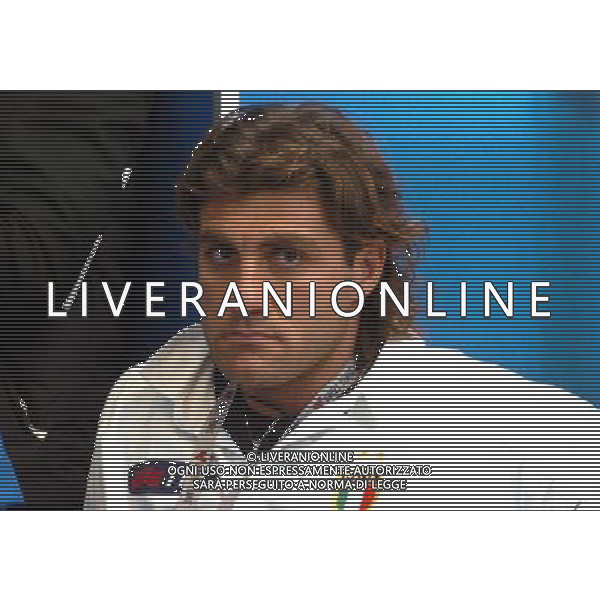 MILANO 29/03/04 ALLENAMENTO DELLA NAZIONALE ITALIANA E PRESENTAZIONE NUOVE DIVISE NELLA FOTO VIERI CHRISTIAN PH GIGI ARCAINI/AG.ALDO LIVERANI