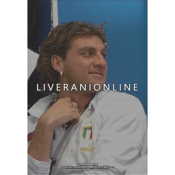 MILANO 29/03/04 ALLENAMENTO DELLA NAZIONALE ITALIANA E PRESENTAZIONE NUOVE DIVISE NELLA FOTO VIERI CHRISTIAN PH GIGI ARCAINI/AG.ALDO LIVERANI