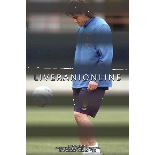 MILANO 29/03/04 ALLENAMENTO DELLA NAZIONALE ITALIANA NELLA FOTO VIERI CHRISTIAN PH GIGI ARCAINI/AG.ALDO LIVERANI
