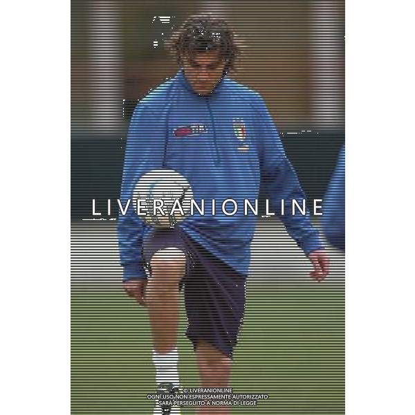 MILANO 29/03/04 ALLENAMENTO DELLA NAZIONALE ITALIANA NELLA FOTO VIERI CHRISTIAN PH GIGI ARCAINI/AG.ALDO LIVERANI