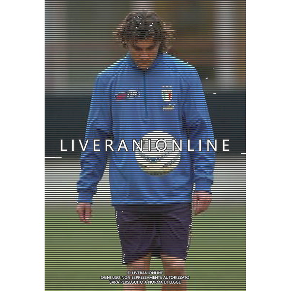 MILANO 29/03/04 ALLENAMENTO DELLA NAZIONALE ITALIANA NELLA FOTO VIERI CHRISTIAN PH GIGI ARCAINI/AG.ALDO LIVERANI