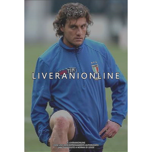 MILANO 29/03/04 ALLENAMENTO DELLA NAZIONALE ITALIANA NELLA FOTO VIERI CHRISTIAN PH GIGI ARCAINI/AG.ALDO LIVERANI