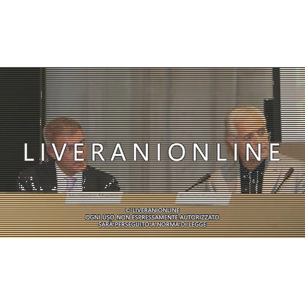 MILANO 04-04-2011 ECONOMIA - PALAZZO GIURECONSULTI - SALA COLONNE CONVEGNO \' DALLA COMUNICAZIONE BEYOND THE LINE ALLA PUBBLICITA\' \' NELLA FOTO ALESSANDRO MAGNONI DIRETTORE COMUNICAZIONE E RELAZIONI ESTERNE COCA-COLA HBC ROBERTO FORMIGONI PRESIDENTE REGIONE LOMBARDIA PH.FIOCHI/ALDO LIVERANI SAS