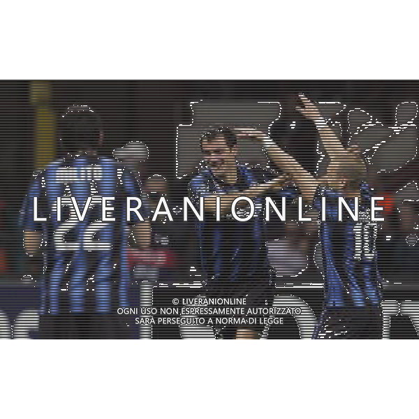 Inter - Schalke 04 andata dei quarti di Champions League 05/04/2011 nella foto esultanza dopo il gol di dejan stankovic con sneijder ©luzzani/Agenzia Aldo Liverani Sas
