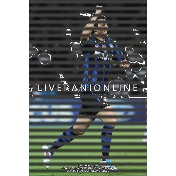 UEFA Champions League 2010/2011 Quarti di Finale Andata Milano - 05.04.2011 Inter-Shalke 04 Nella Foto:milito esulta /Ph.Vitez-Ag. Aldo Liverani