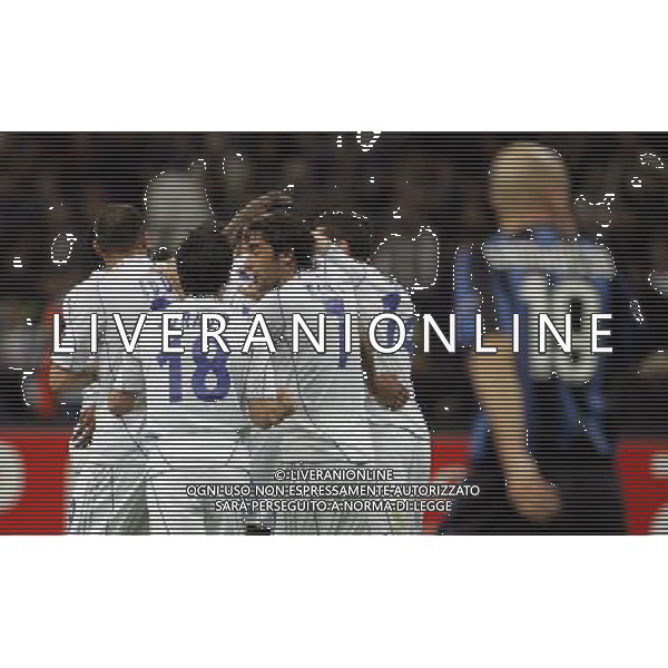Inter - Schalke 04 andata dei quarti di Champions League 05/04/2011 nella foto esultanza matip ©luzzani/Agenzia Aldo Liverani Sas