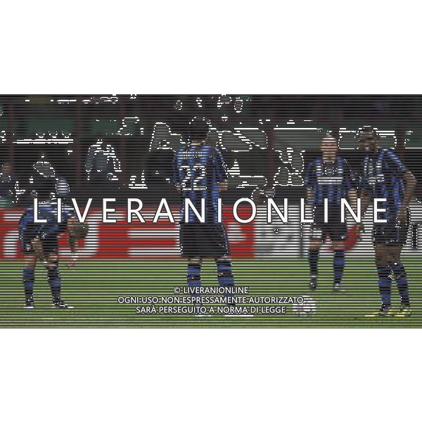 Inter - Schalke 04 andata dei quarti di Champions League 05/04/2011 nella foto delusione inter ©luzzani/Agenzia Aldo Liverani Sas