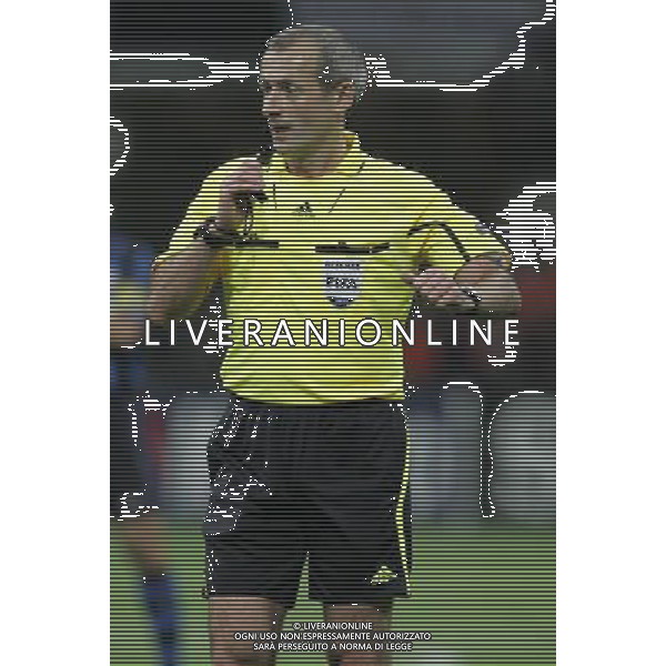 Inter - Schalke 04 andata dei quarti di Champions League 05/04/2011 nella foto arbitro atkinson ©luzzani/Agenzia Aldo Liverani Sas