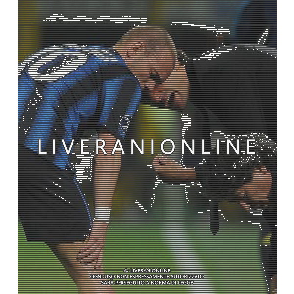 UEFA Champions League 2010/2011 Quarti di Finale Andata Milano - 05.04.2011 Inter-Shalke 04 Nella Foto:Wesley Sneijder-Leonardo Araœjo /Ph.Vitez-Ag. Aldo Liverani