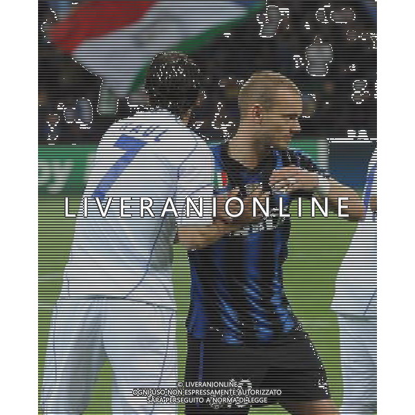 UEFA Champions League 2010/2011 Quarti di Finale Andata Milano - 05.04.2011 Inter-Shalke 04 Nella Foto:Wesley Sneijder-Raœl Gonz‡lez /Ph.Vitez-Ag. Aldo Liverani