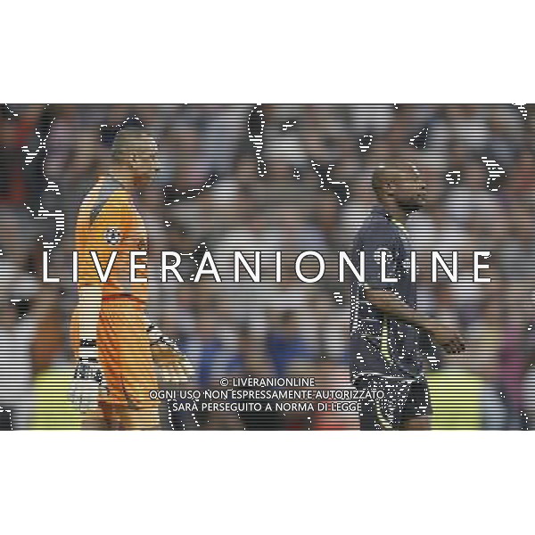 Tottenham Hotspur\'s Heurelho Gomes and William Gallas dejected during Champions League Match. April 05, 2011. (ALTERPHOTOS/Alvaro Hernandez) MADRID 05/04/2011 4 DI FINALE CHAMPIONS LEAGUE REAL MADRID-TOTTENHAM AG ALDO LIVERANI ONLY ITALY