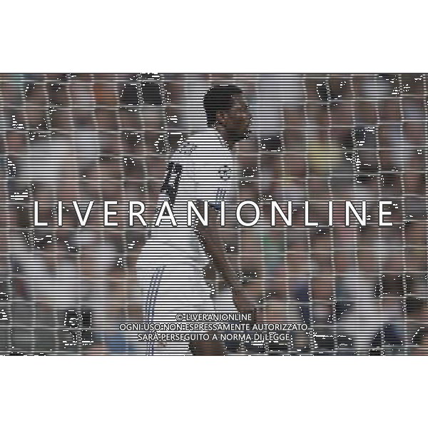 Real Madrid\'s Emmanuel Adebayor reacts during Champions League Match. April 05, 2011. (ALTERPHOTOS/Alvaro Hernandez) MADRID 05/04/2011 4 DI FINALE CHAMPIONS LEAGUE REAL MADRID-TOTTENHAM AG ALDO LIVERANI ONLY ITALY