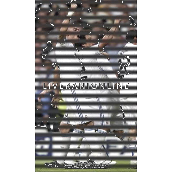 Real Madrid\'s Pepe and Marcelo celebrate during Champions League Match. April 05, 2011. (ALTERPHOTOS/Alvaro Hernandez) MADRID 05/04/2011 4 DI FINALE CHAMPIONS LEAGUE REAL MADRID-TOTTENHAM AG ALDO LIVERANI ONLY ITALY