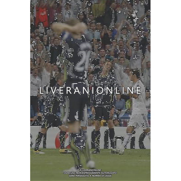 Tottenham\'s Peter Crouch red card during Champions League match on April, 5th 2011. Photo: Cesar Cebolla / ALFAQUI MADRID 05/04/2011 4 DI FINALE CHAMPIONS LEAGUE REAL MADRID-TOTTENHAM AG ALDO LIVERANI ONLY ITALY