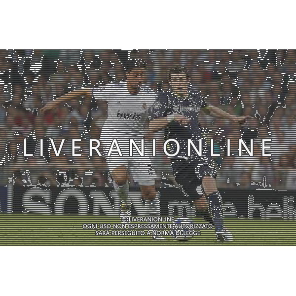 Real Madrid\'s Sami Khedira and Tottenham\'s Gareth Bale during Champions League match on April, 5th 2011. Photo: Cesar Cebolla / ALFAQUI MADRID 05/04/2011 4 DI FINALE CHAMPIONS LEAGUE REAL MADRID-TOTTENHAM AG ALDO LIVERANI ONLY ITALY