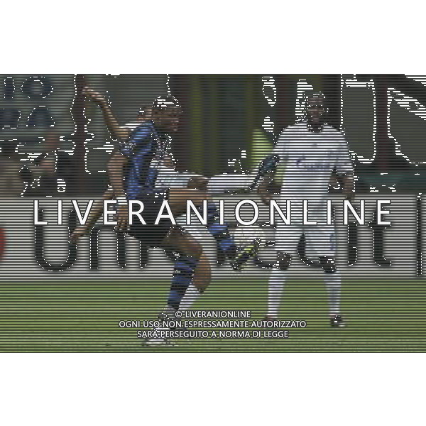 Milano 05-04-2011 Champions League 2010/11 inter-schalke 5:2 nella foto samuel eto\'o e joel matip ph marco luzzani/ag aldo liverani s.a.s.