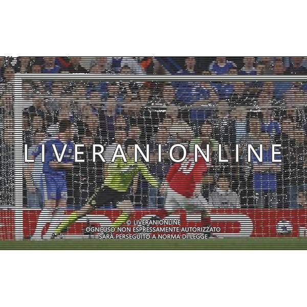 ©Kieran Galvin IPS/Kieran Galvin IPS/MAXPPP - 06/04/2011 ; LONDON ; - Wayne Rooney of Manchester United scores for Man Utd.Champions League Quarter Final 1st Leg.Chelsea v Manchester United..at Stamford Bridge, London on 06/04/2011..Picture by Kieran Galvin - Copyright: IPS Photo Agency: 21 Delisle Road London SE28 0JD - Personal mobile: 07866733258 ... ******************* UK OUT ******************* AG ALDO LIVERANI S A S ONLY ITALY