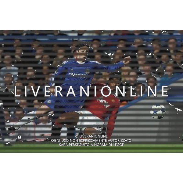 Fernando Torres is challenged for the ball by Antonio Valencia during the Champions League quarters final between Chelsea and Manchester United United at Stamford Bridge, London, Great Britain on 06 April 2011. ©PHOTOSHOT/AGENZIA ALDO LIVERANI SAS - ITALY ONLY - EDITORIAL USE ONLY - CHELSEA - MANCHESTER UNITED ANDATA QUARTI DI FINALE DI CHAMPIONS LEAGUE 06/04/2011