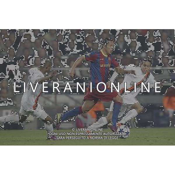 Barcelona\'s Adriano during Champions League match on April, 6th 2011. Photo: Cesar Cebolla / ALFAQUI /ALDO LIVERANI CHAMPIONS LEAGUE BARCELLONA - FC Shakhtar Donetsk ANDATA DEI QUARTI DI FINALE - ITALY ONLY - *** Local Caption *** .